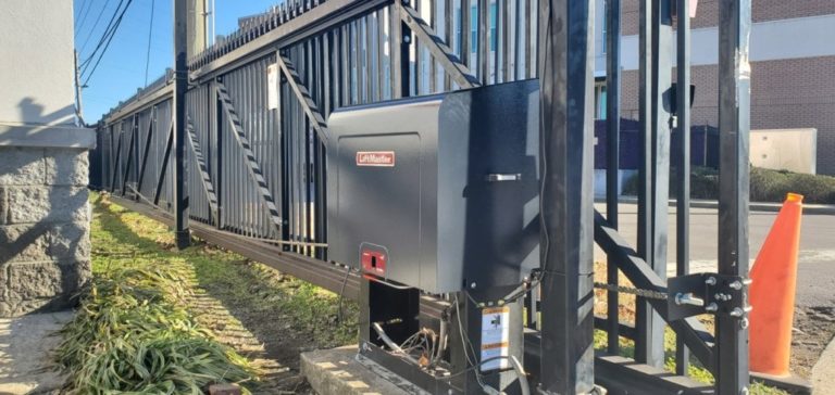 automatic gate